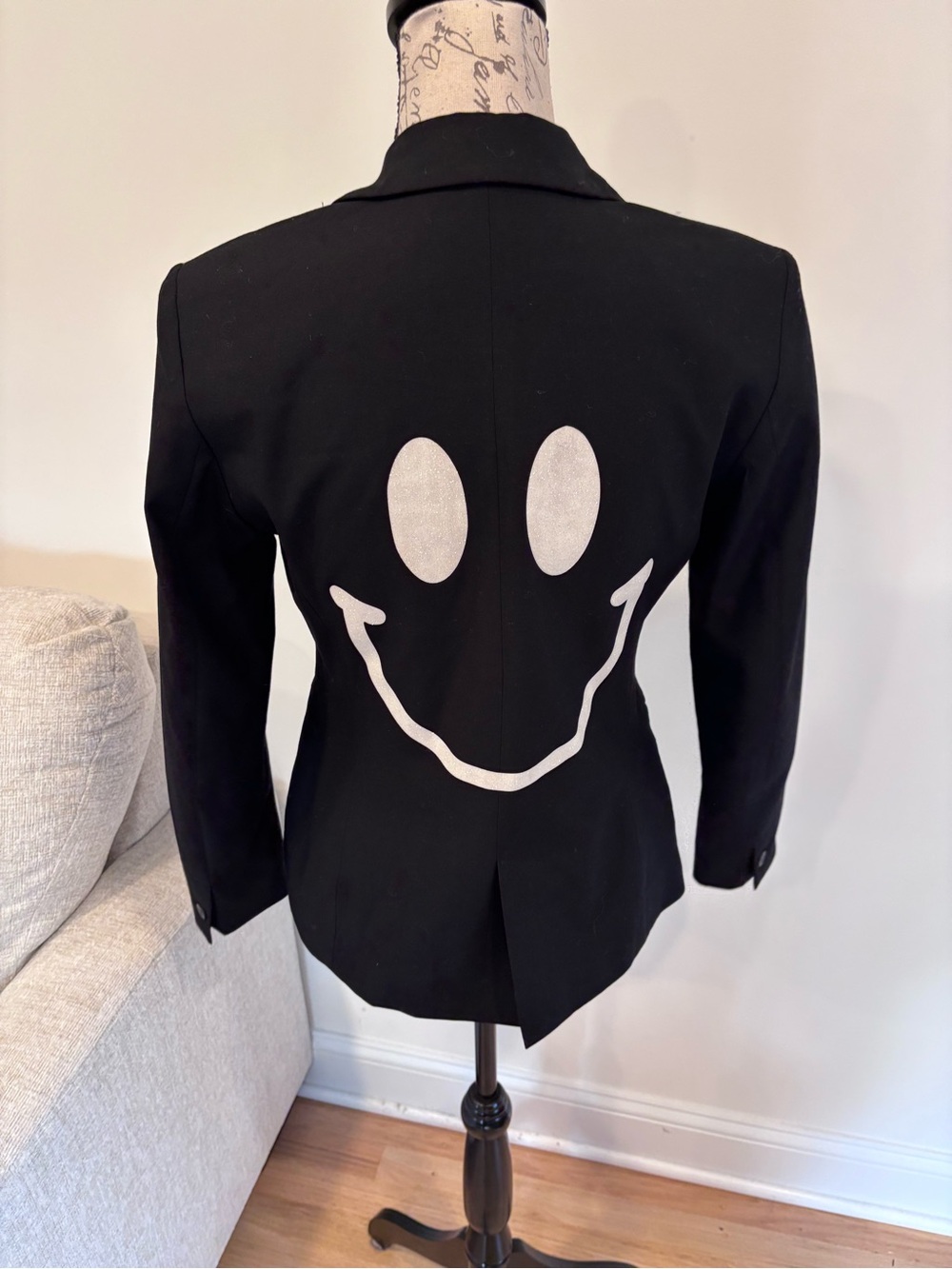 Hipchik couture smiley face jacket size 4